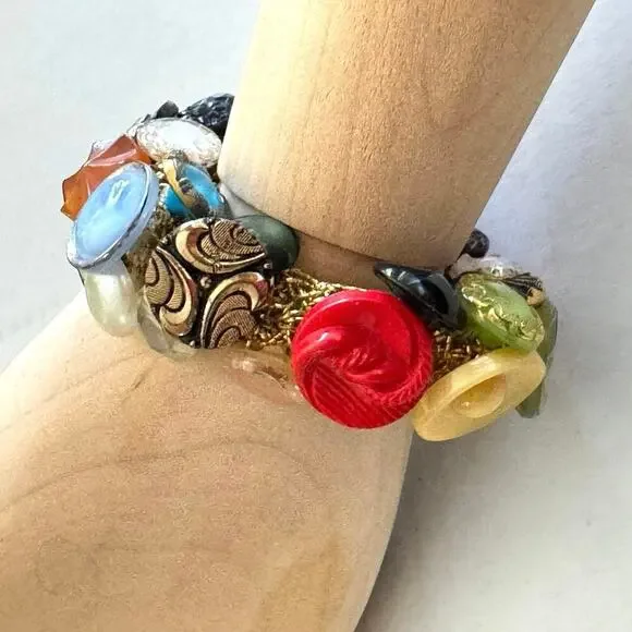 Vintage Button Bracelet Colorful Mixed Buttons & Beads on Gold Crochet Base 43g - Picture 5 of 12